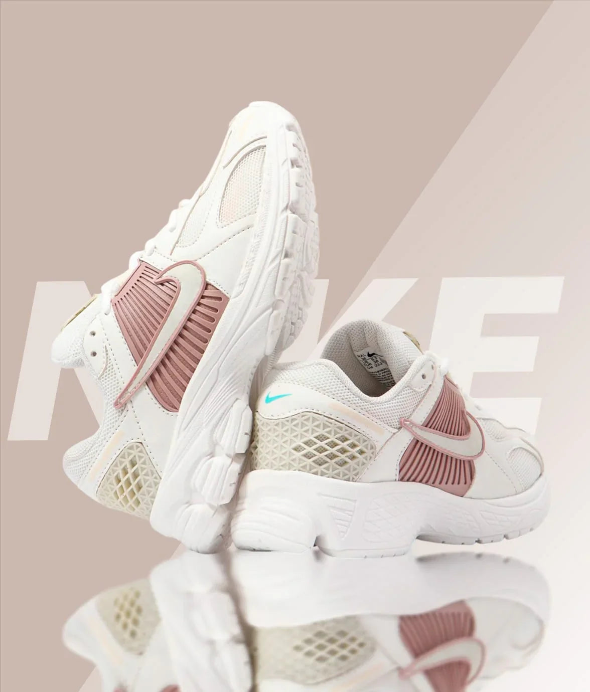 NIKE VOMERO 5